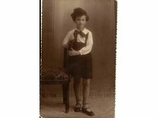 Click to enlarge image kastenbaum10F.jpg